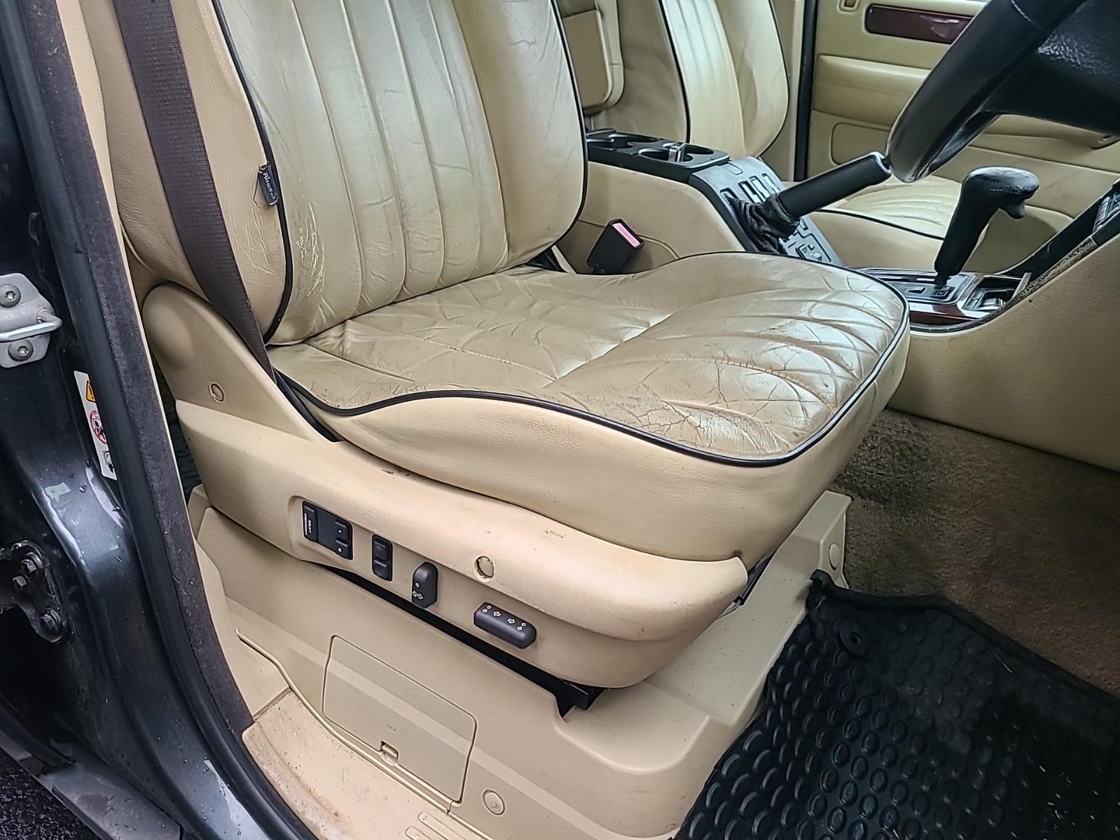 View Land Rover Rangerover 1999 4 Door Station Wagon
