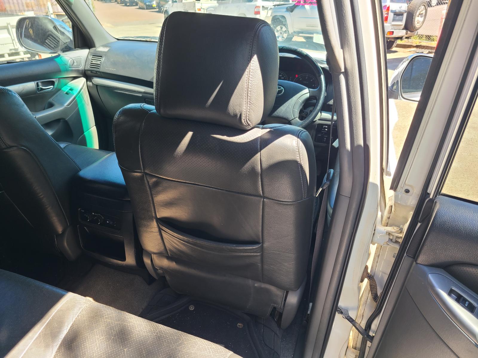View Toyota Prado 2008  