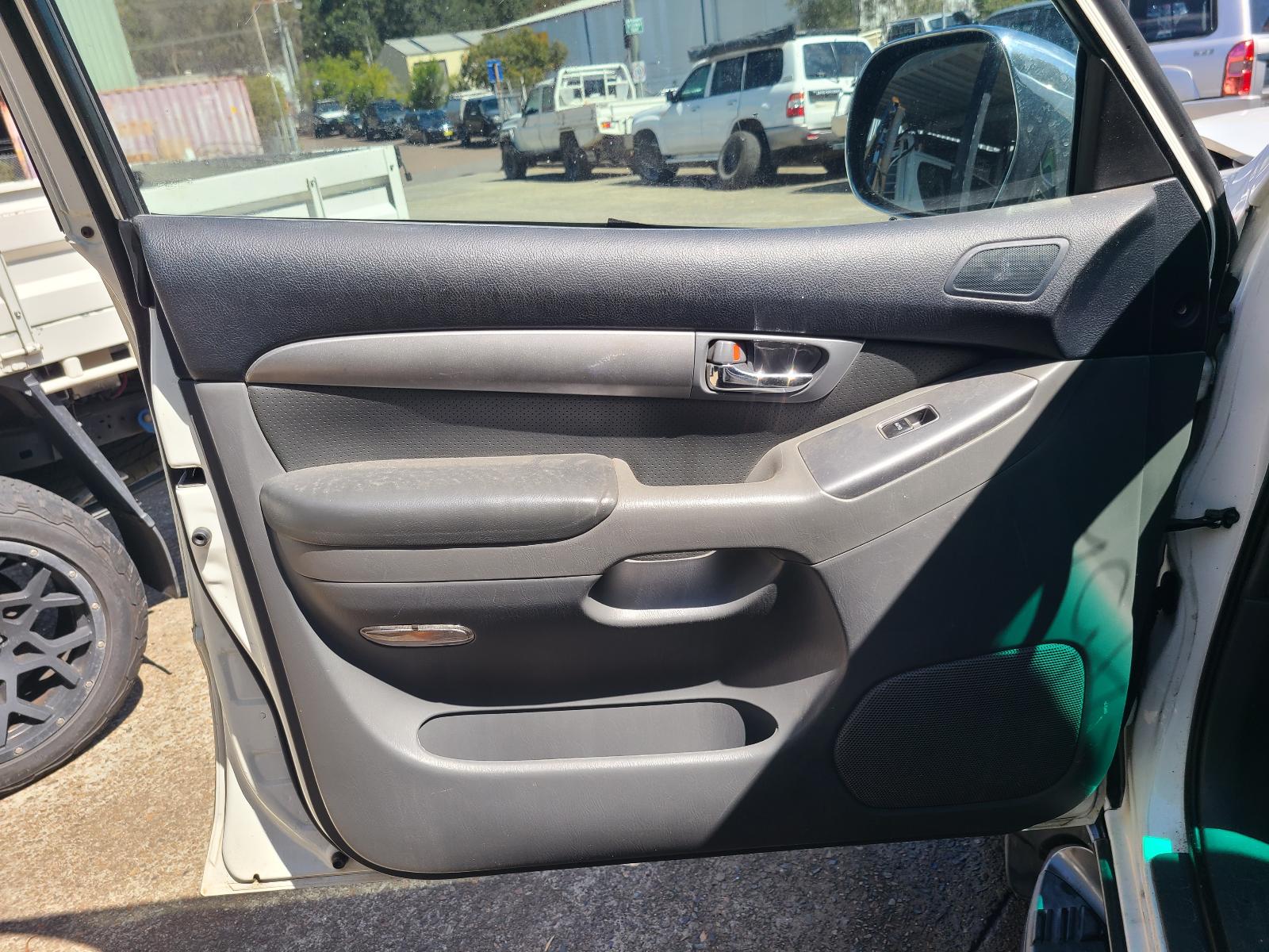 View Toyota Prado 2008  