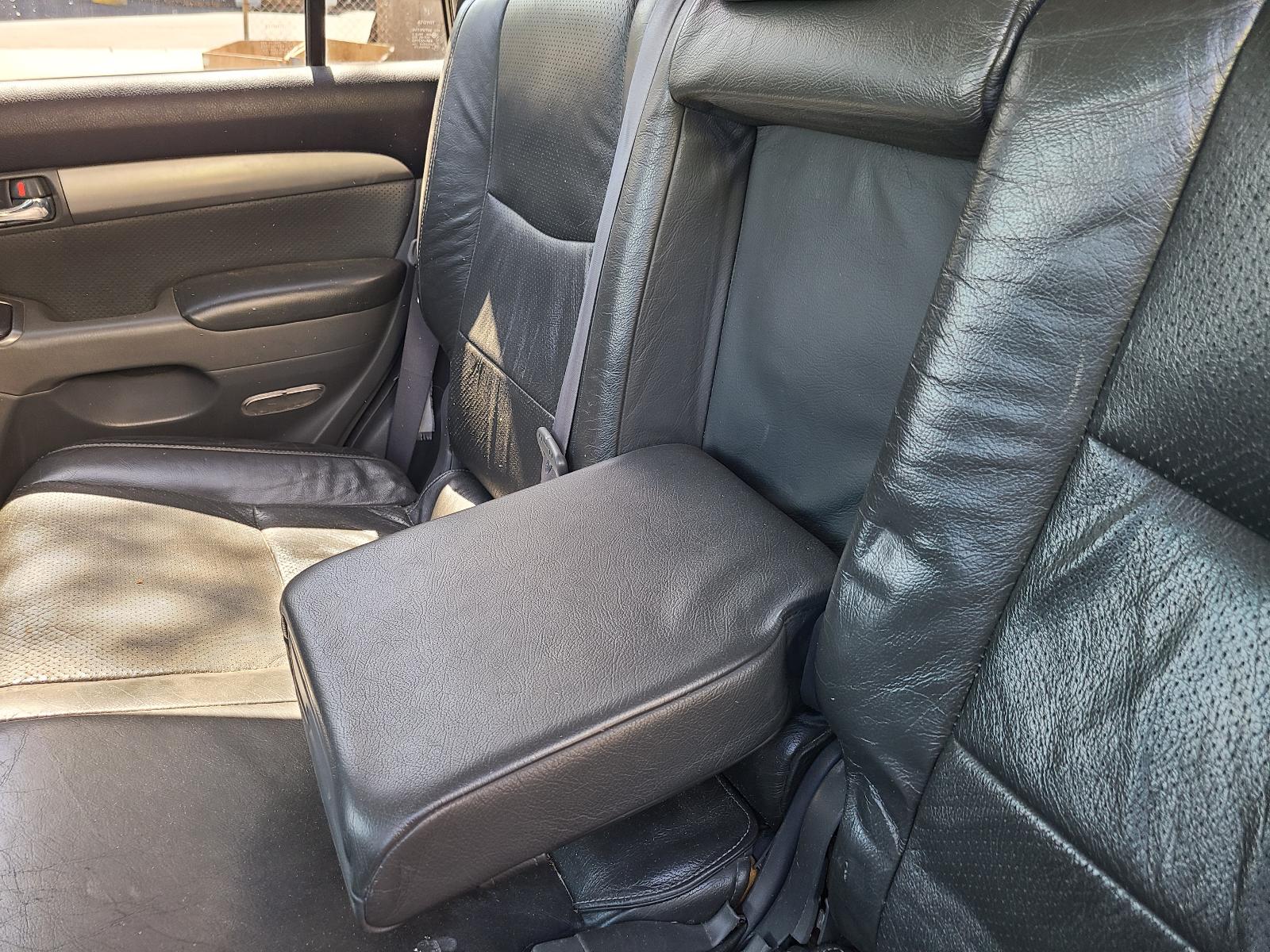 View Toyota Prado 2008  