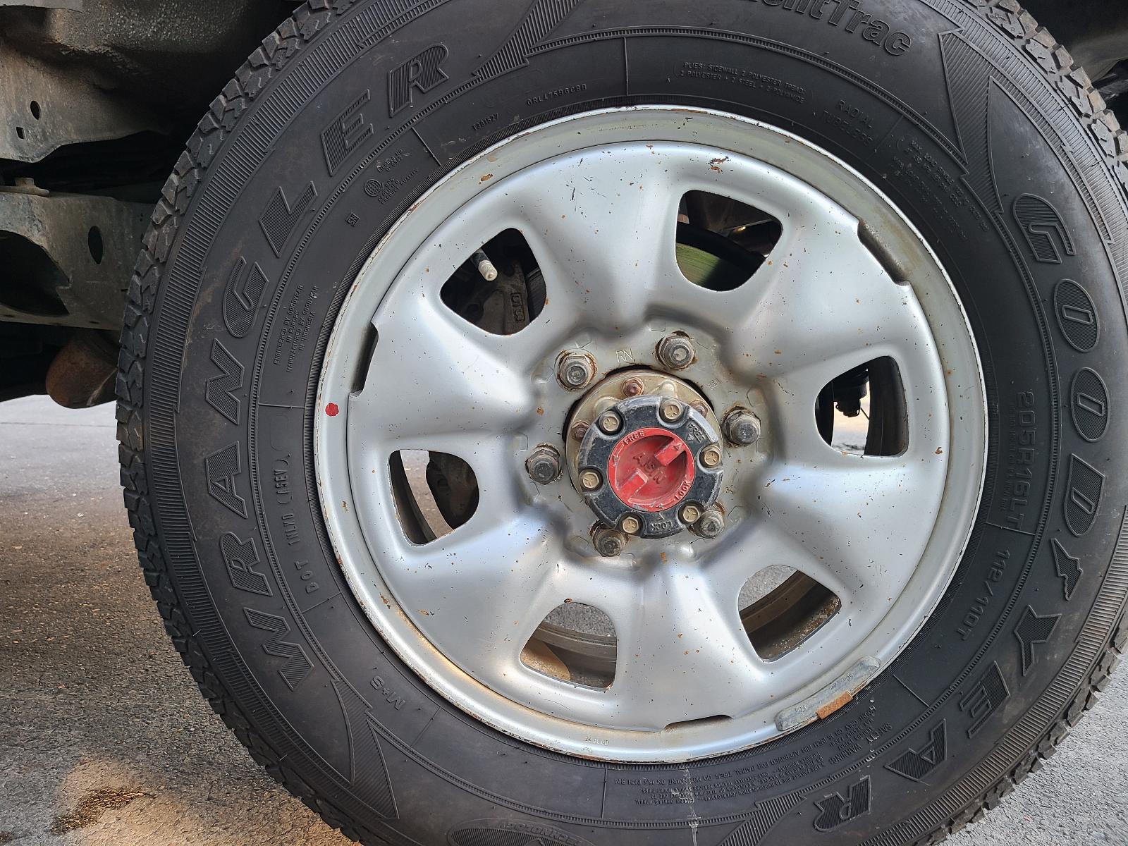 View Toyota Hilux 2001 4 Door Utility
