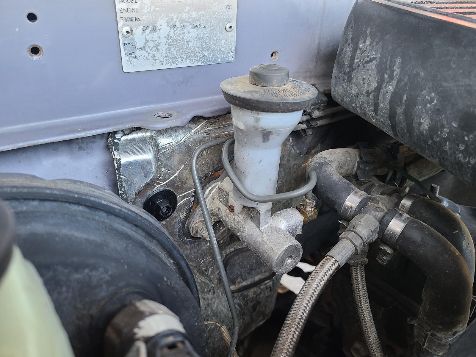 View Toyota Hilux 2001 4 Door Utility