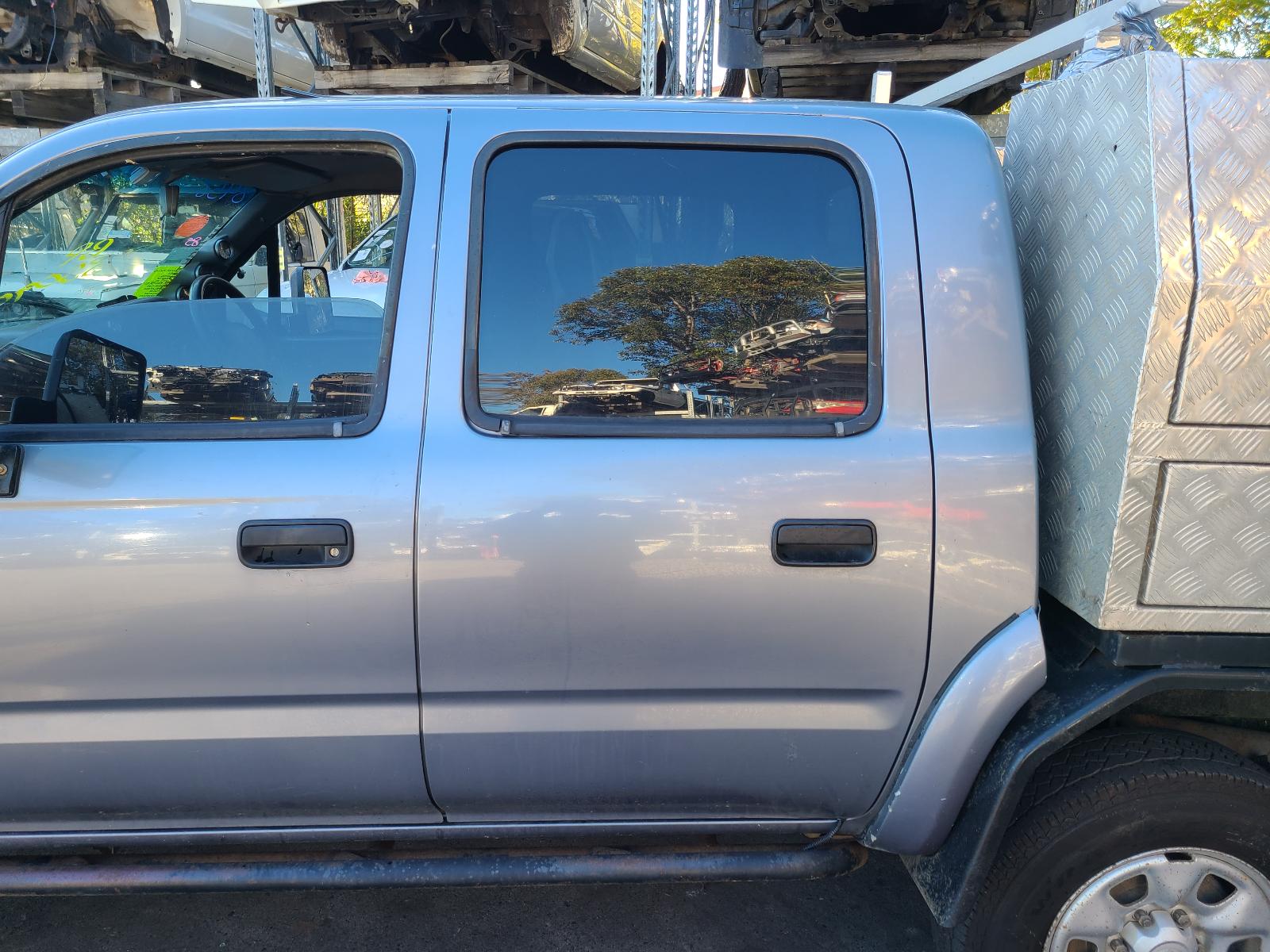 View Toyota Hilux 2001 4 Door Utility