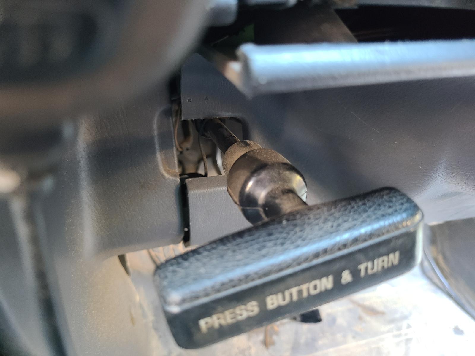 View Toyota Hilux 2001 4 Door Utility