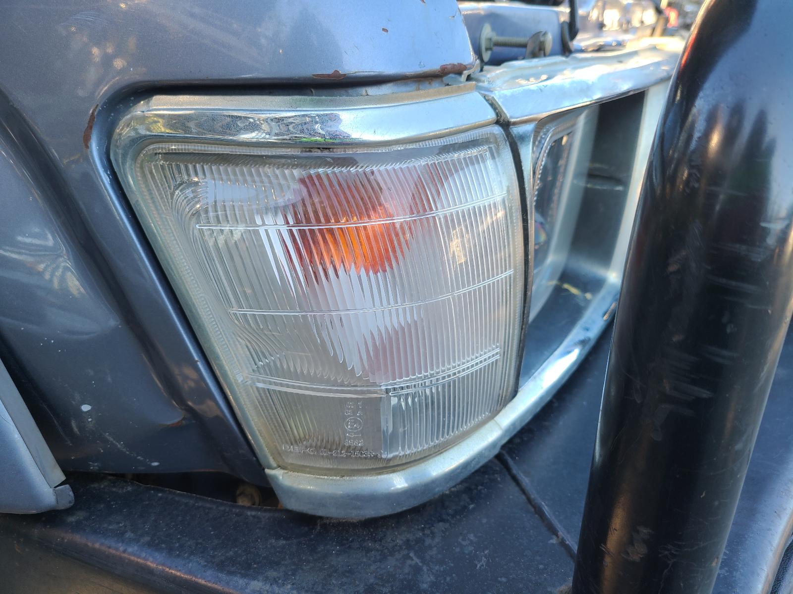 View Toyota Hilux 2001 4 Door Utility