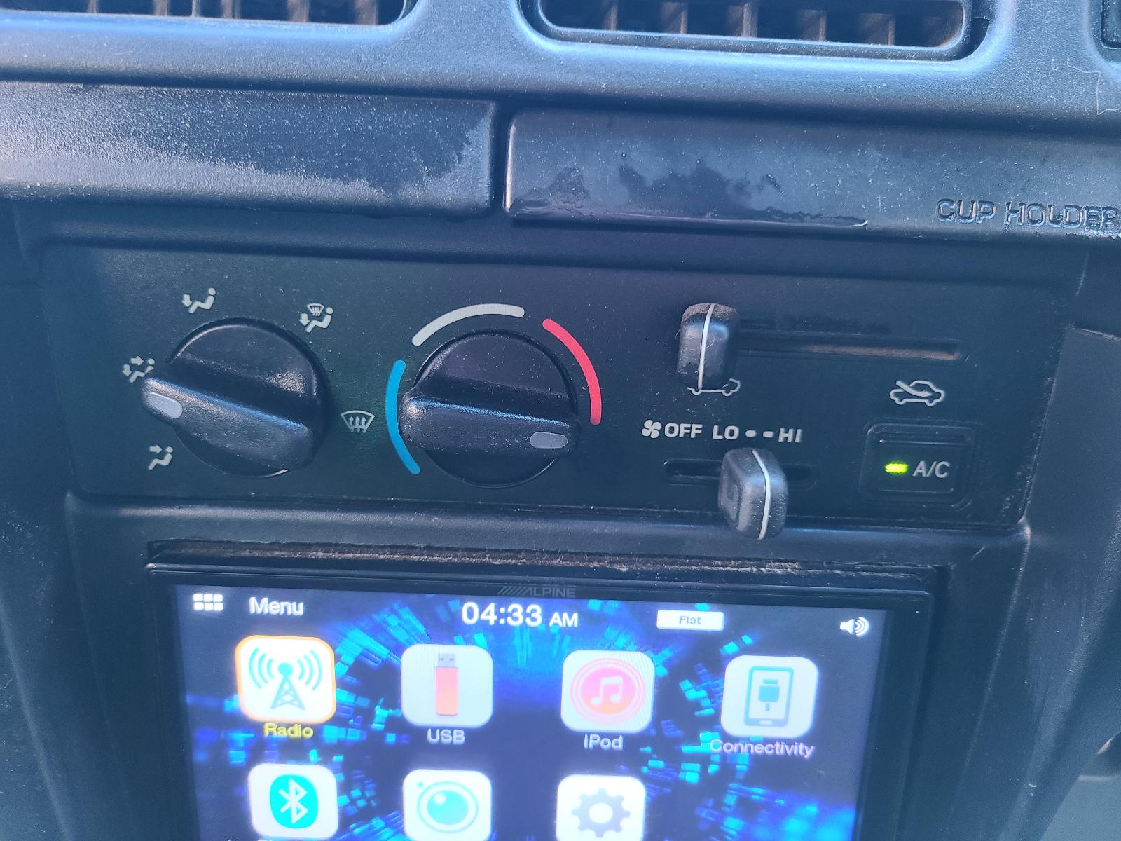 View Toyota Hilux 2001 4 Door Utility
