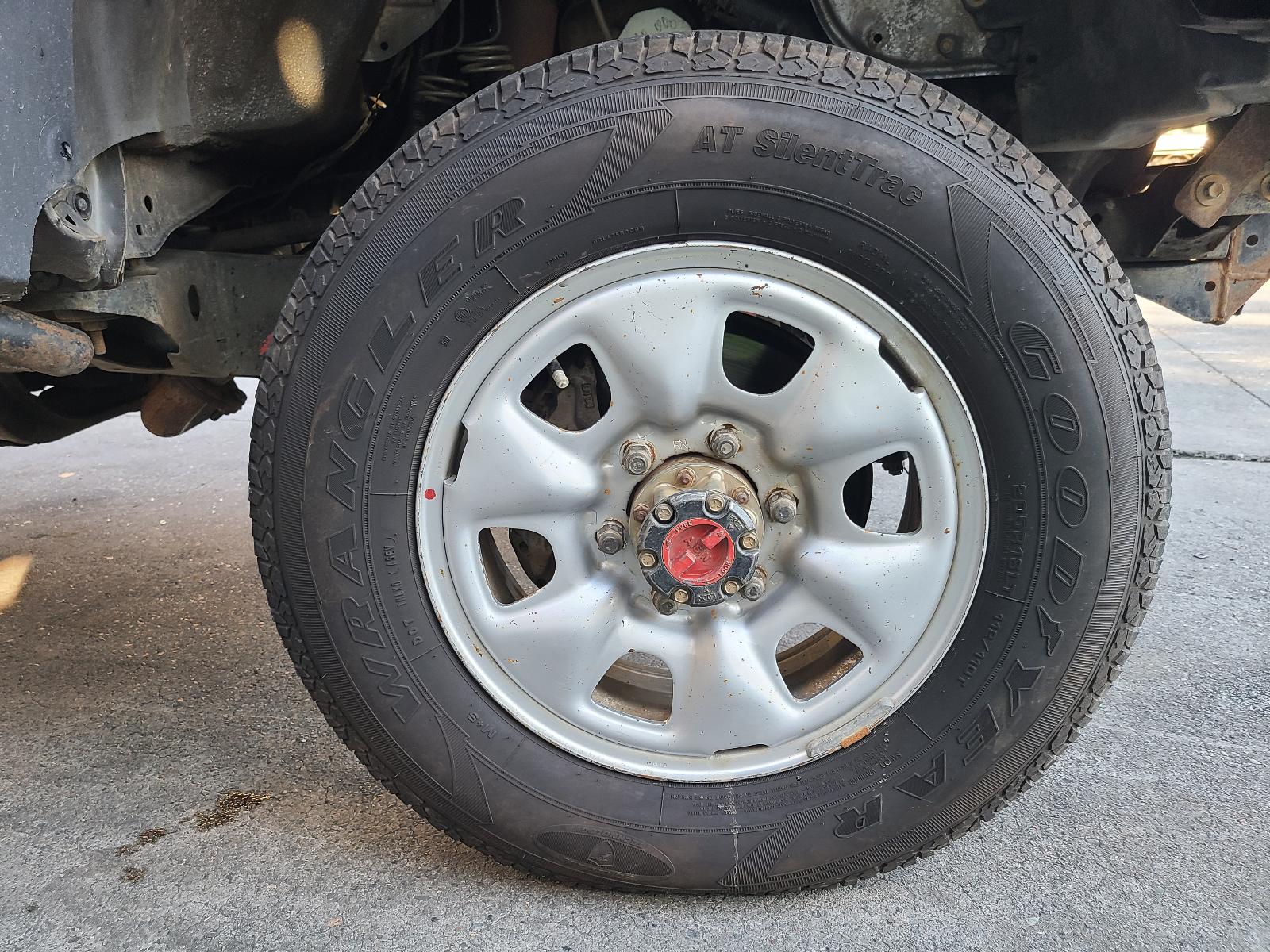 View Toyota Hilux 2001 4 Door Utility