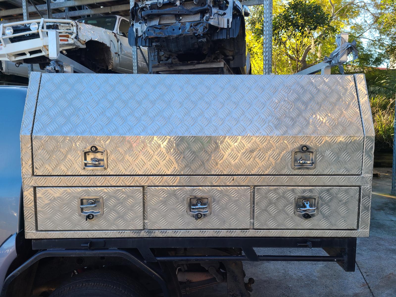 View Toyota Hilux 2001 4 Door Utility
