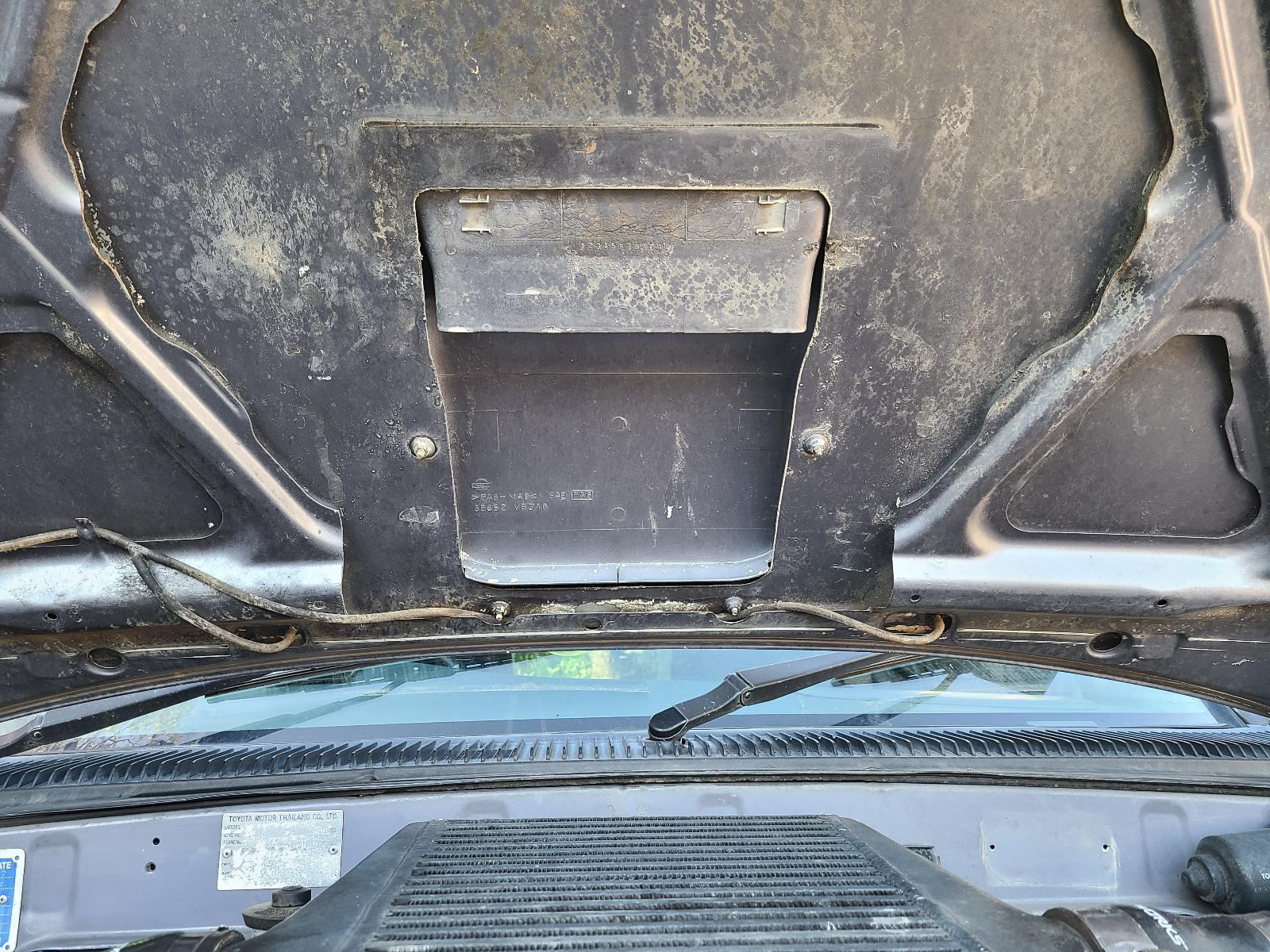 View Toyota Hilux 2001 4 Door Utility