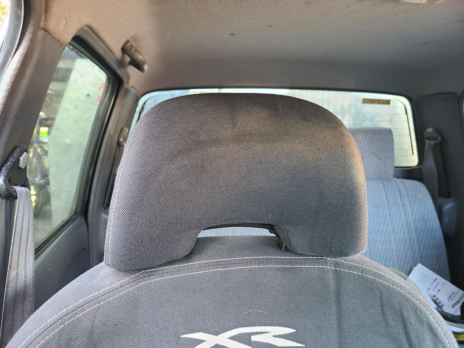 View Toyota Hilux 2001 4 Door Utility