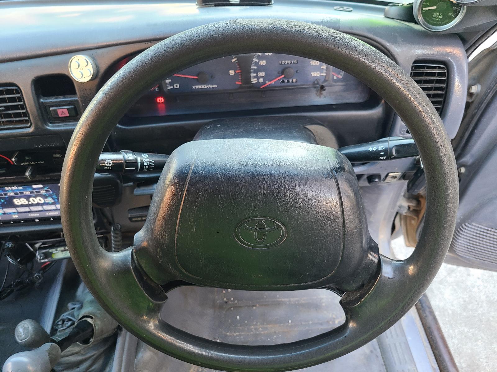 View Toyota Hilux 2001 4 Door Utility