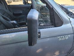 View Toyota Hilux 2001 4 Door Utility
