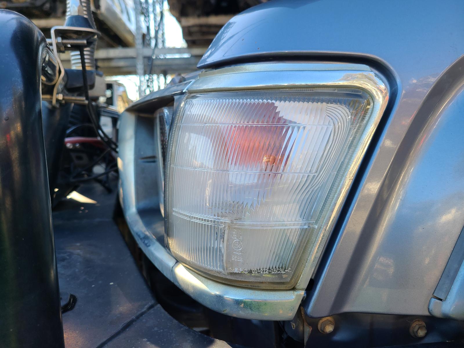 View Toyota Hilux 2001 4 Door Utility