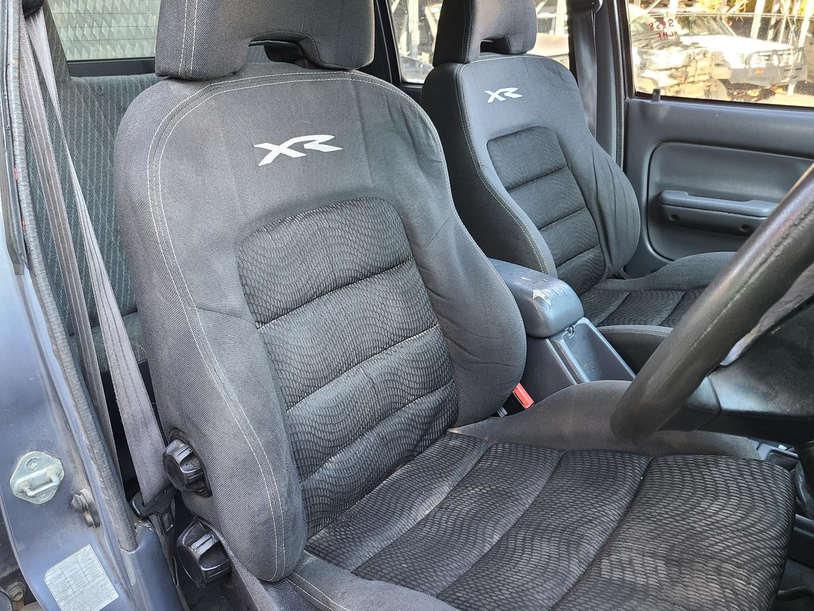 View Toyota Hilux 2001 4 Door Utility