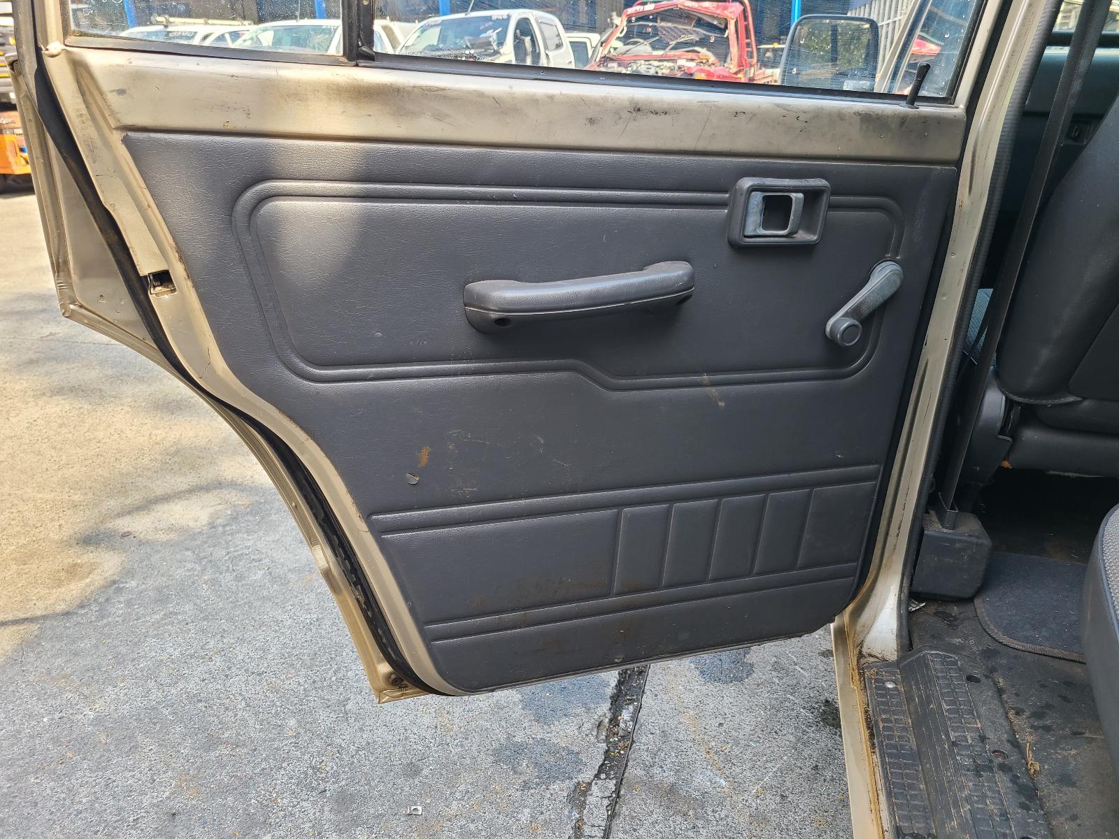 View Nissan Patrol 1992 4 Door Station Wagon