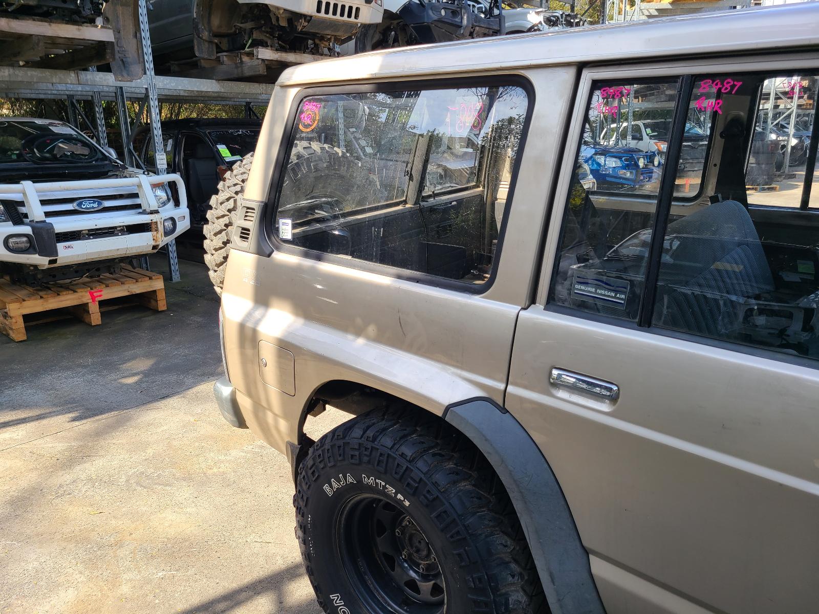 View Nissan Patrol 1992 4 Door Station Wagon