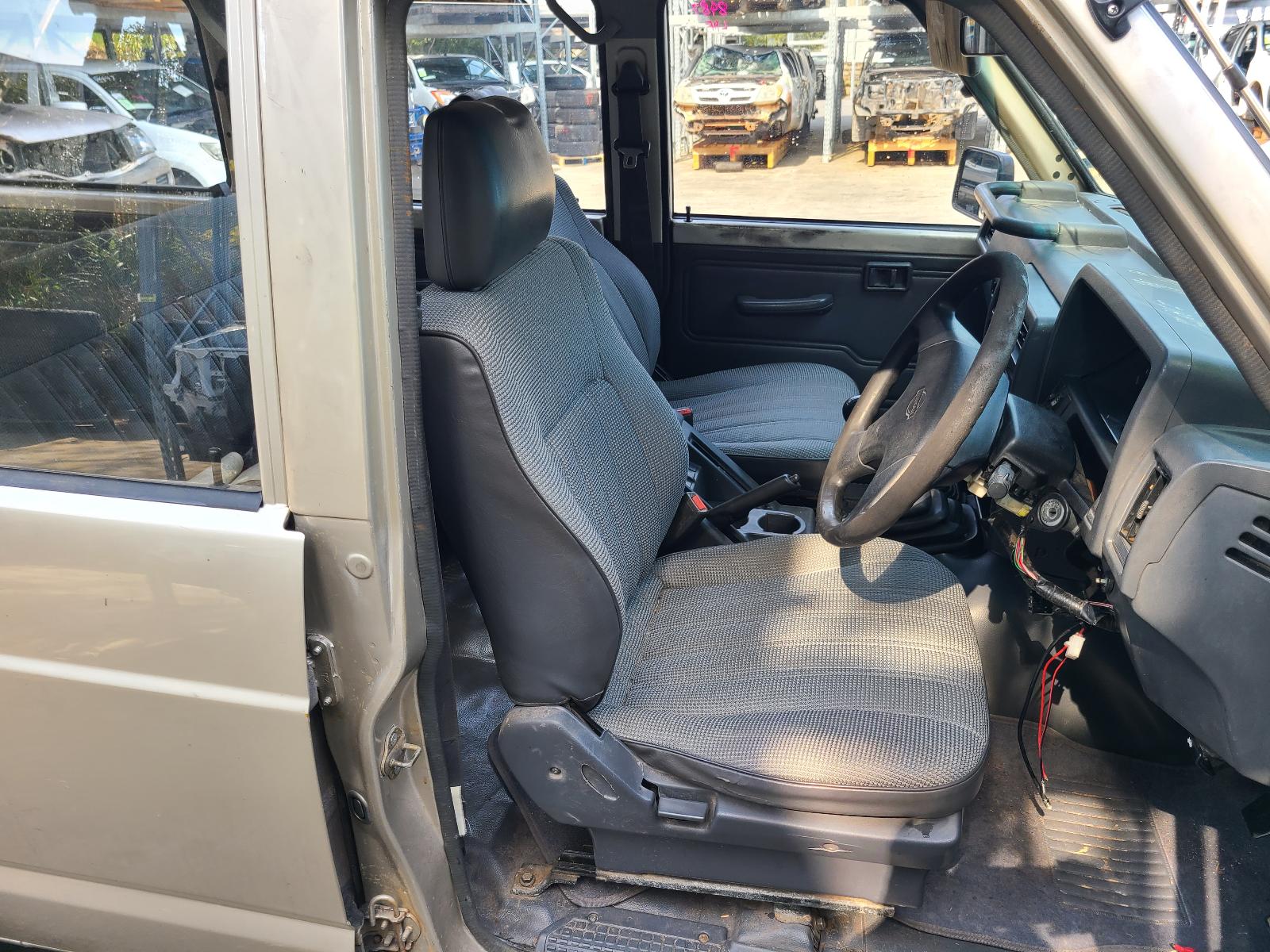 View Nissan Patrol 1992 4 Door Station Wagon