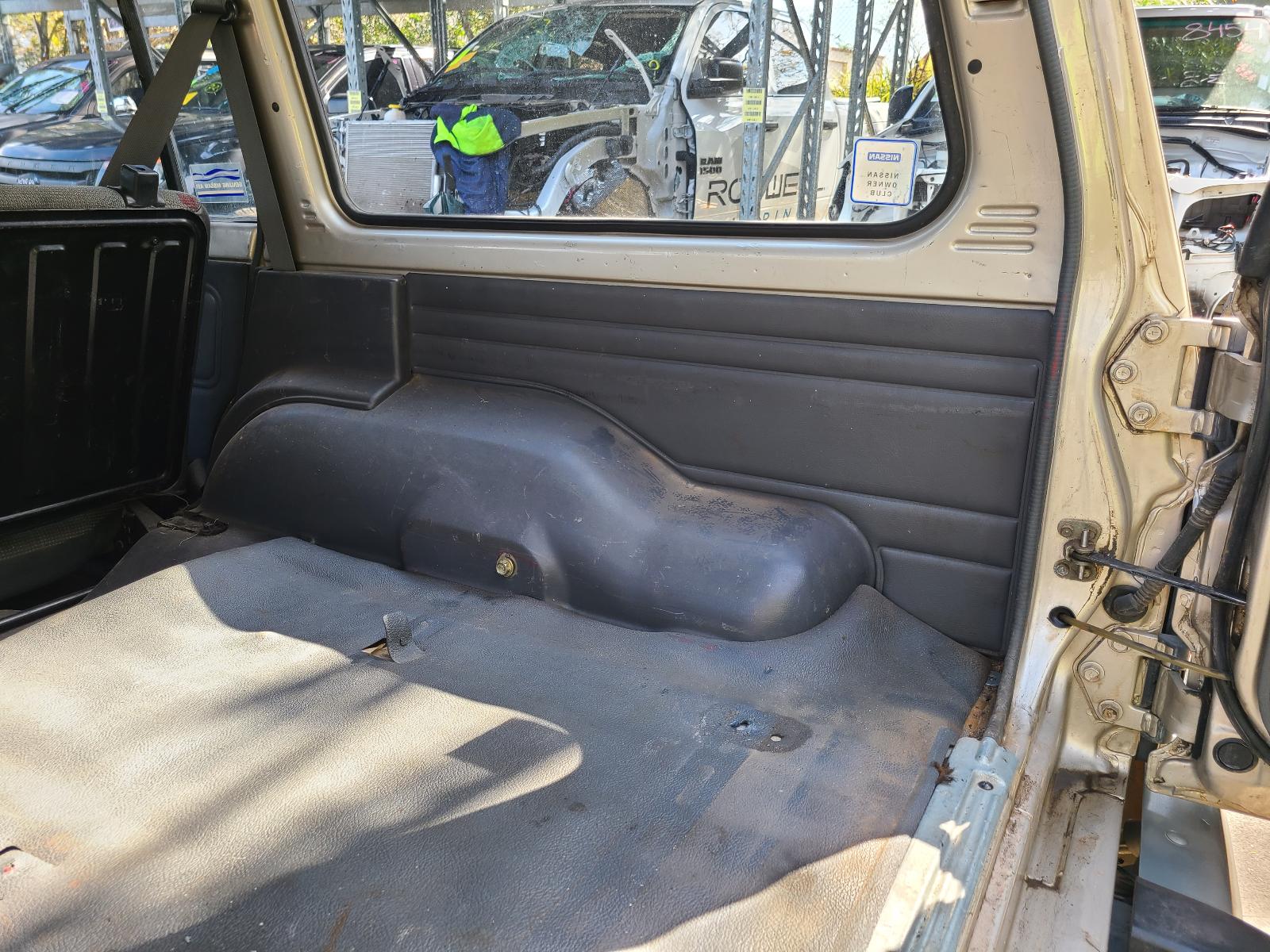 View Nissan Patrol 1992 4 Door Station Wagon