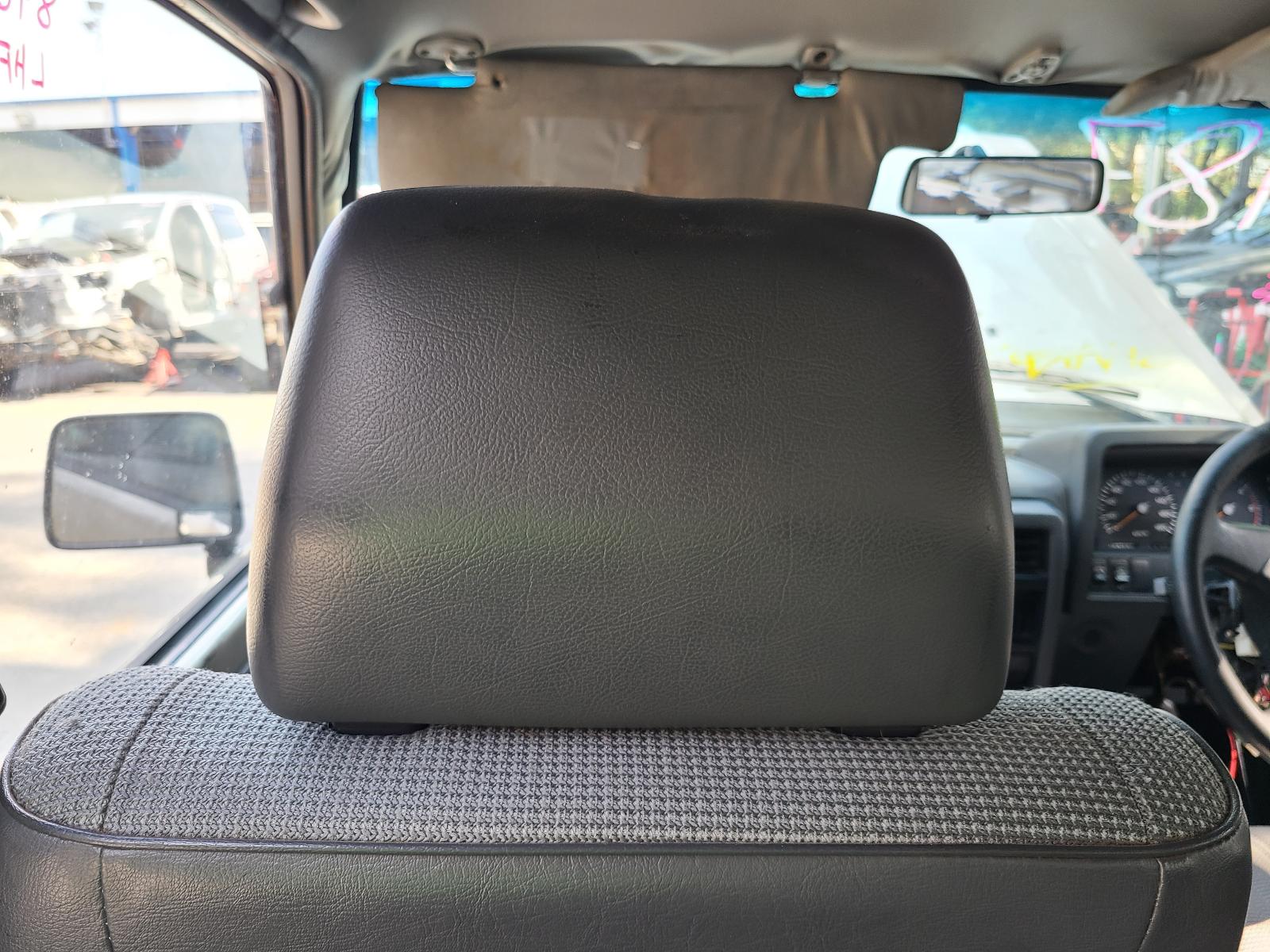 View Nissan Patrol 1992 4 Door Station Wagon