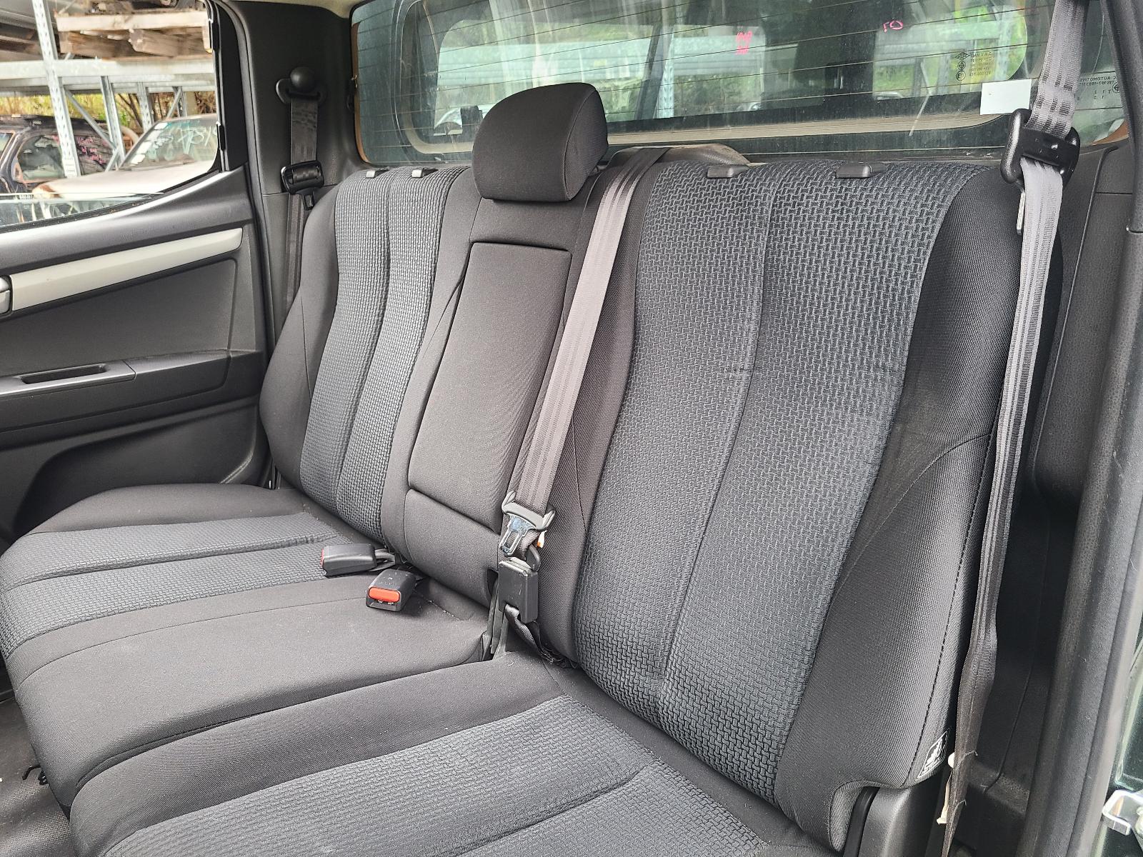 View Isuzu Dmax 2013 4 Door Utility