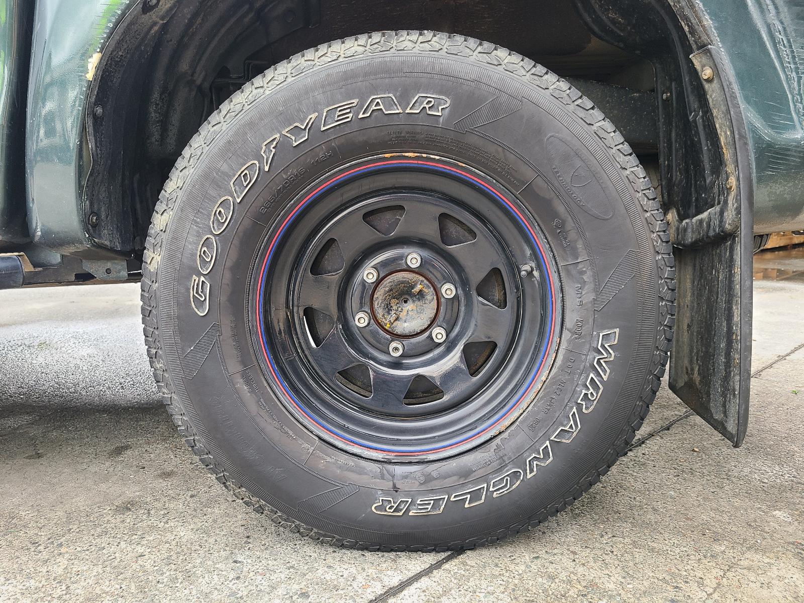 View Isuzu Dmax 2013 4 Door Utility