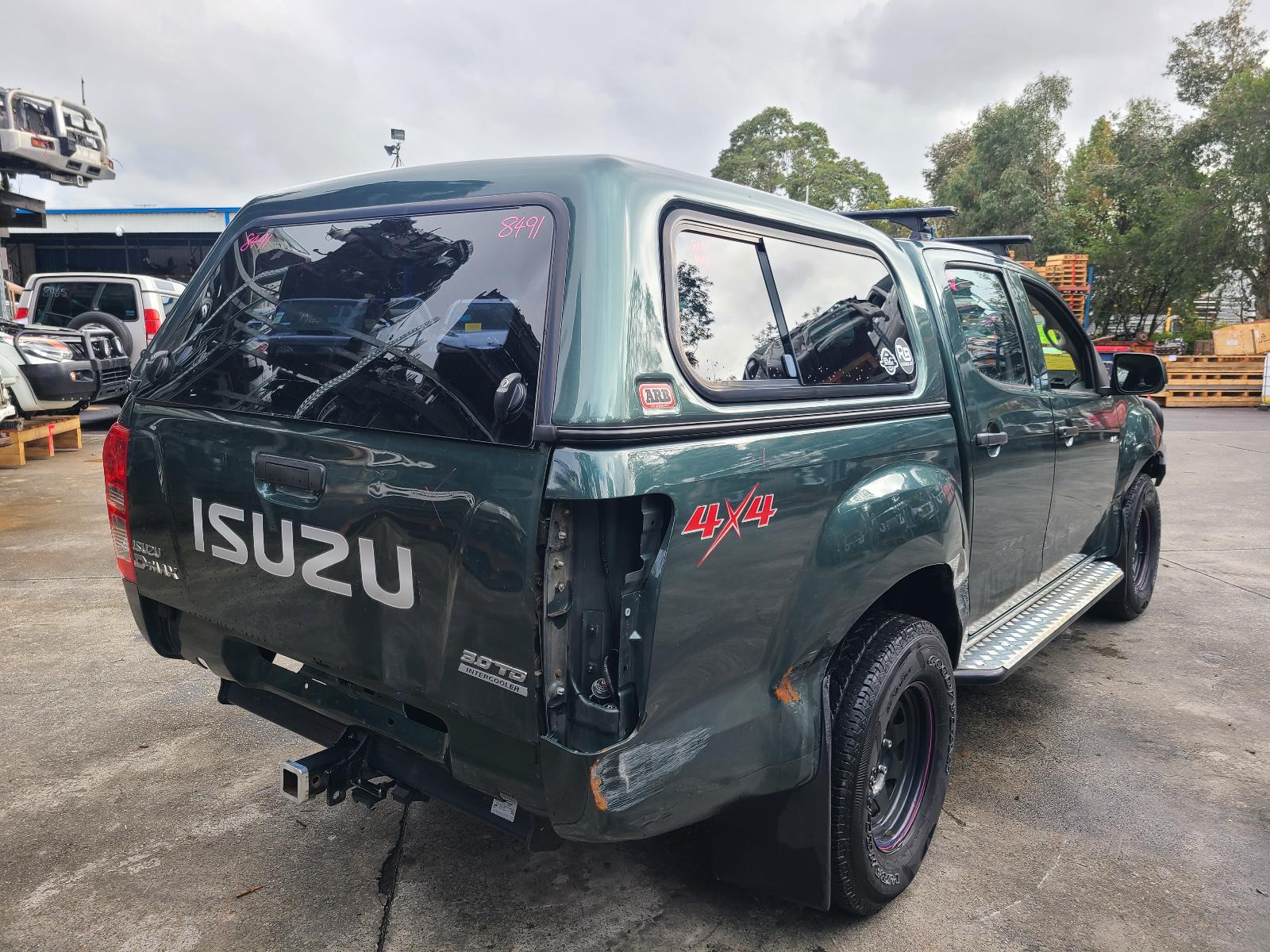 View Isuzu Dmax 2013 4 Door Utility