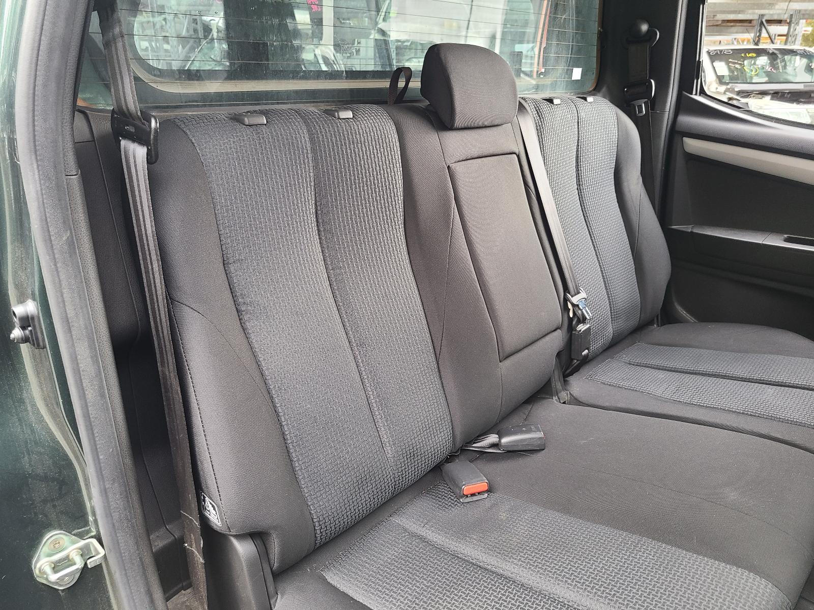 View Isuzu Dmax 2013 4 Door Utility