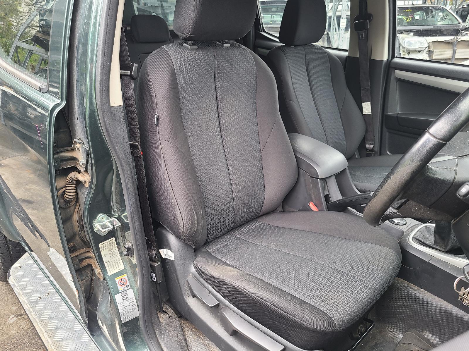 View Isuzu Dmax 2013 4 Door Utility