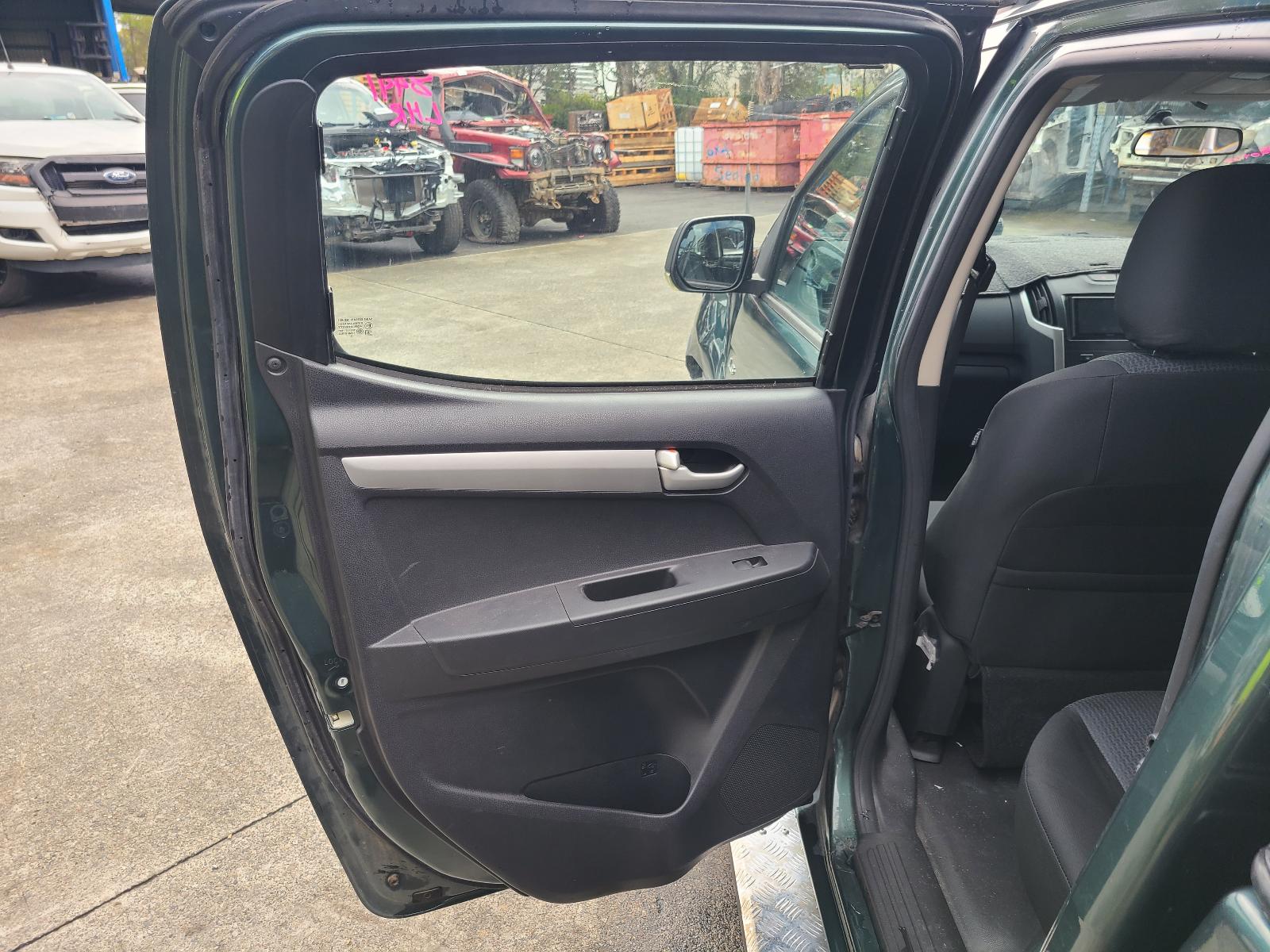 View Isuzu Dmax 2013 4 Door Utility