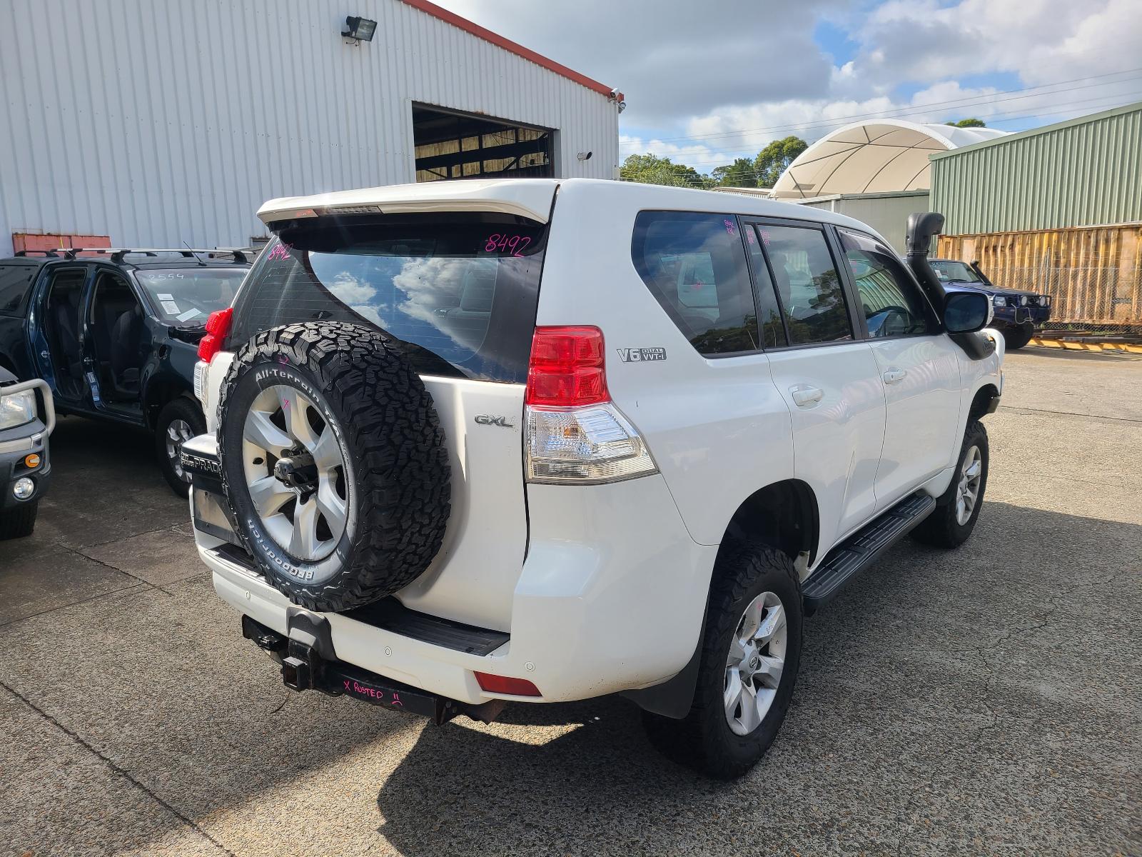View Toyota Prado 2010  