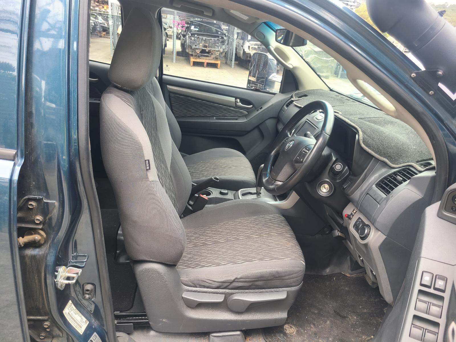 View Holden Colorado 2013  