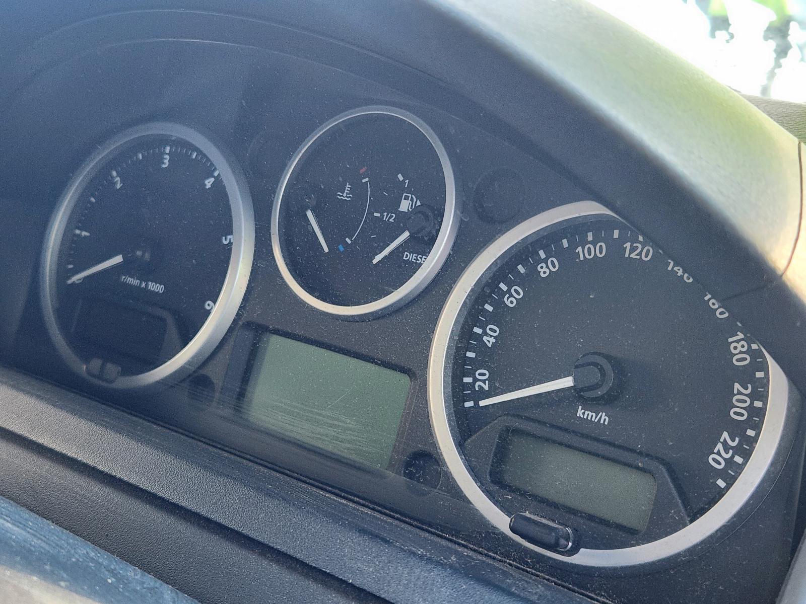 Land Rover Discovery 2007 4 Door Station Wagon View Land Rover Discovery 2007 4 Door Station Wagon