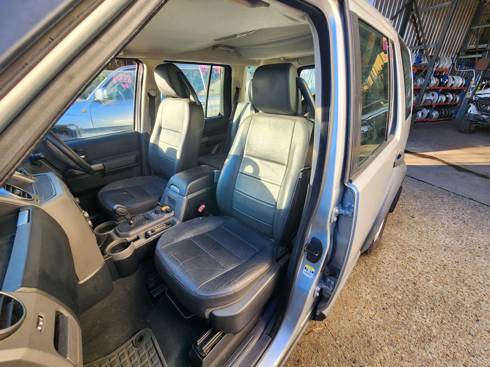 Land Rover Discovery 2007 4 Door Station Wagon View Land Rover Discovery 2007 4 Door Station Wagon