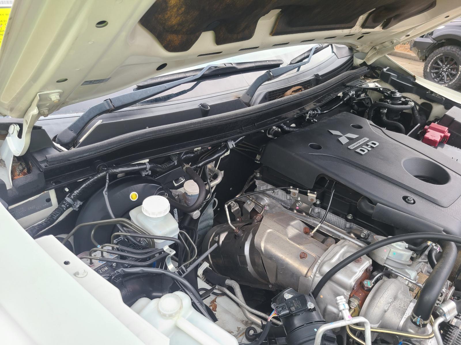 View Mitsubishi Triton 2018  