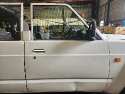 View Nissan Patrol 1995 4 Door Station Wagon