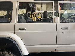 View Nissan Patrol 1995 4 Door Station Wagon
