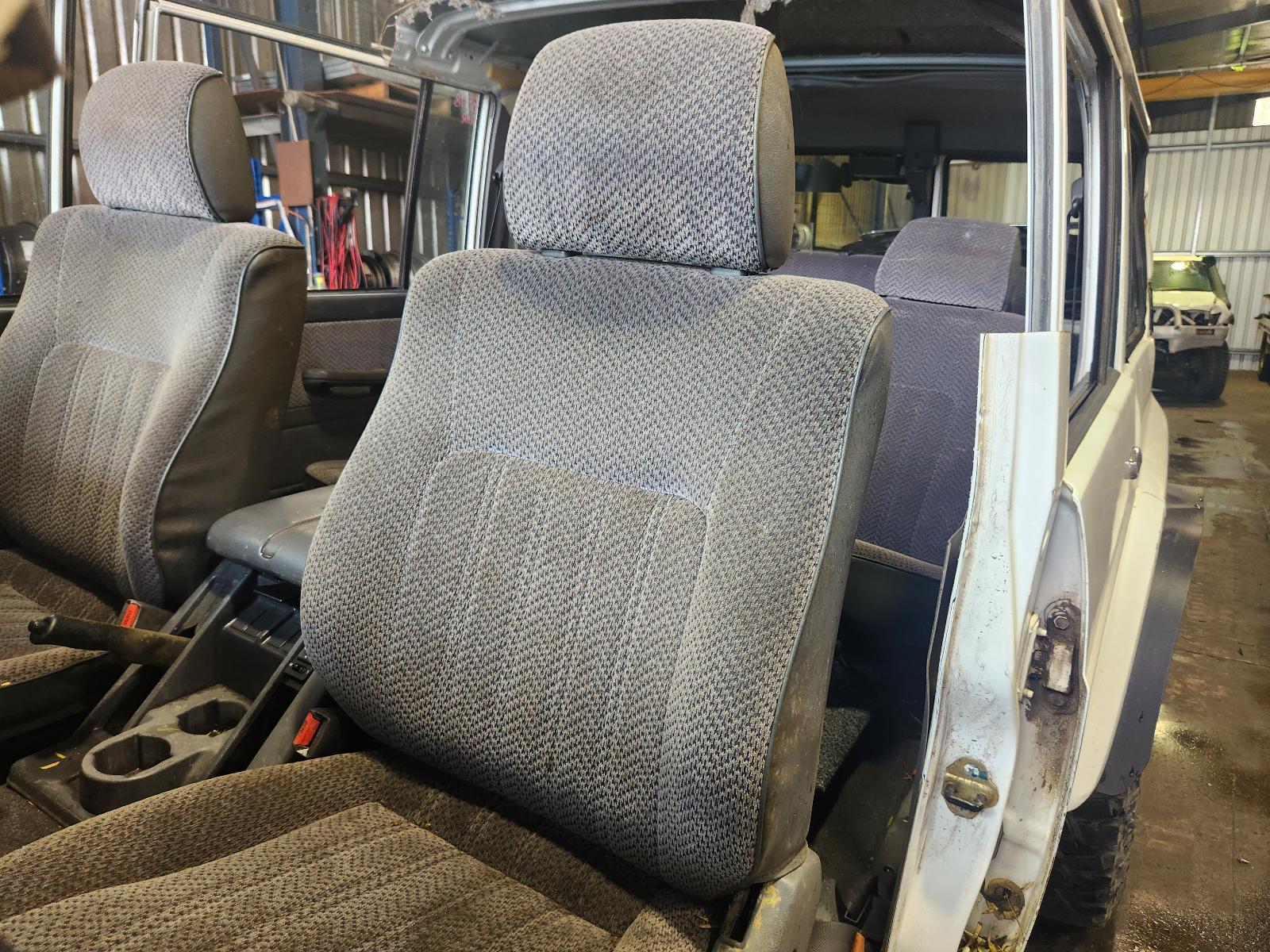 View Nissan Patrol 1995 4 Door Station Wagon