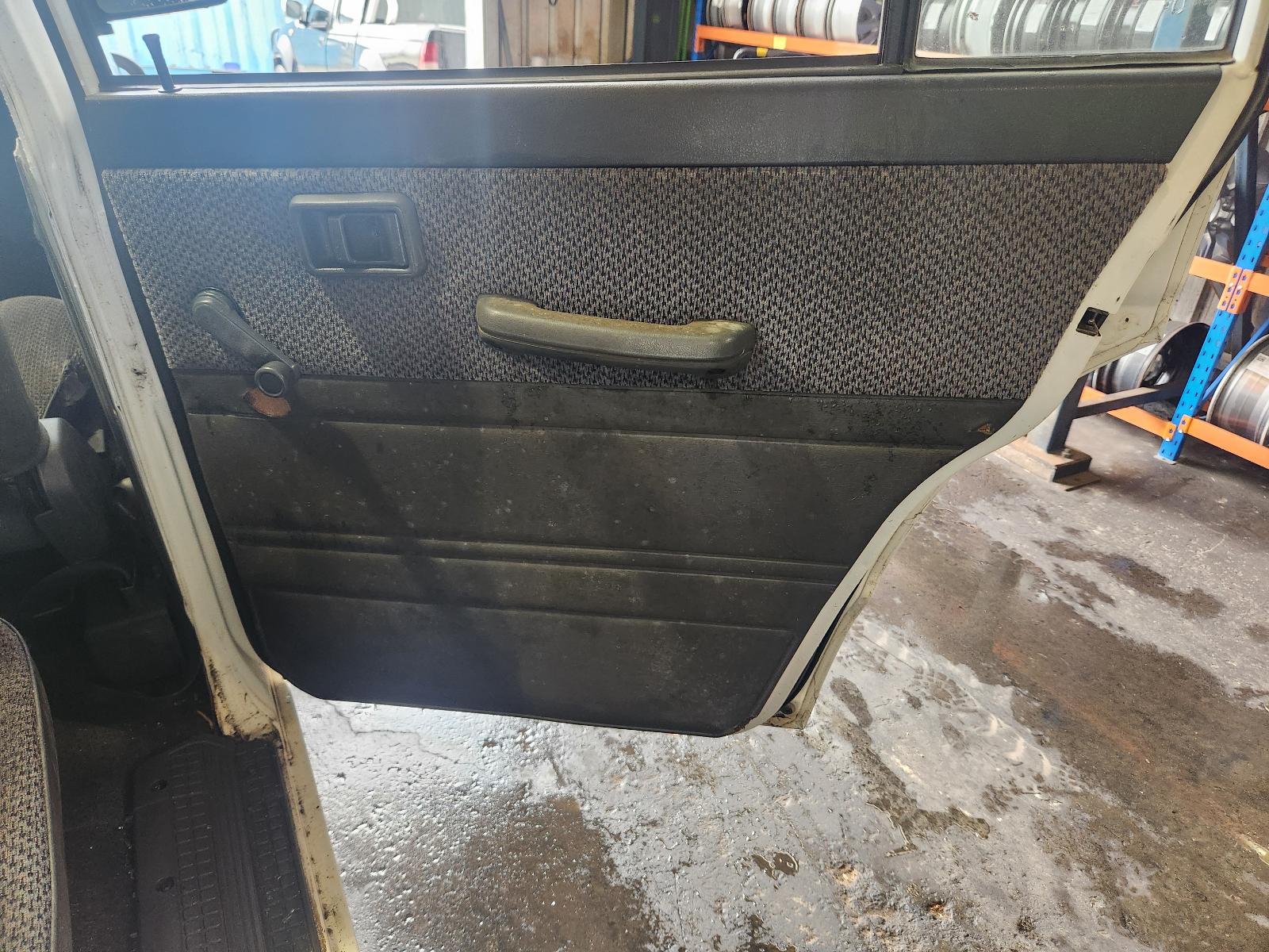 View Nissan Patrol 1995 4 Door Station Wagon