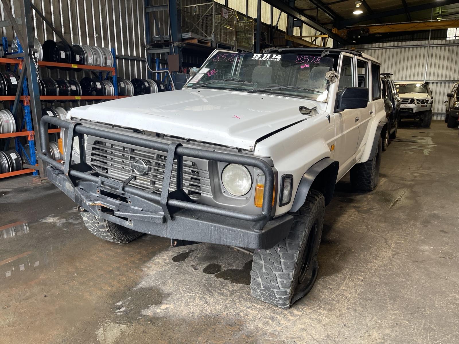 View Nissan Patrol 1995 4 Door Station Wagon
