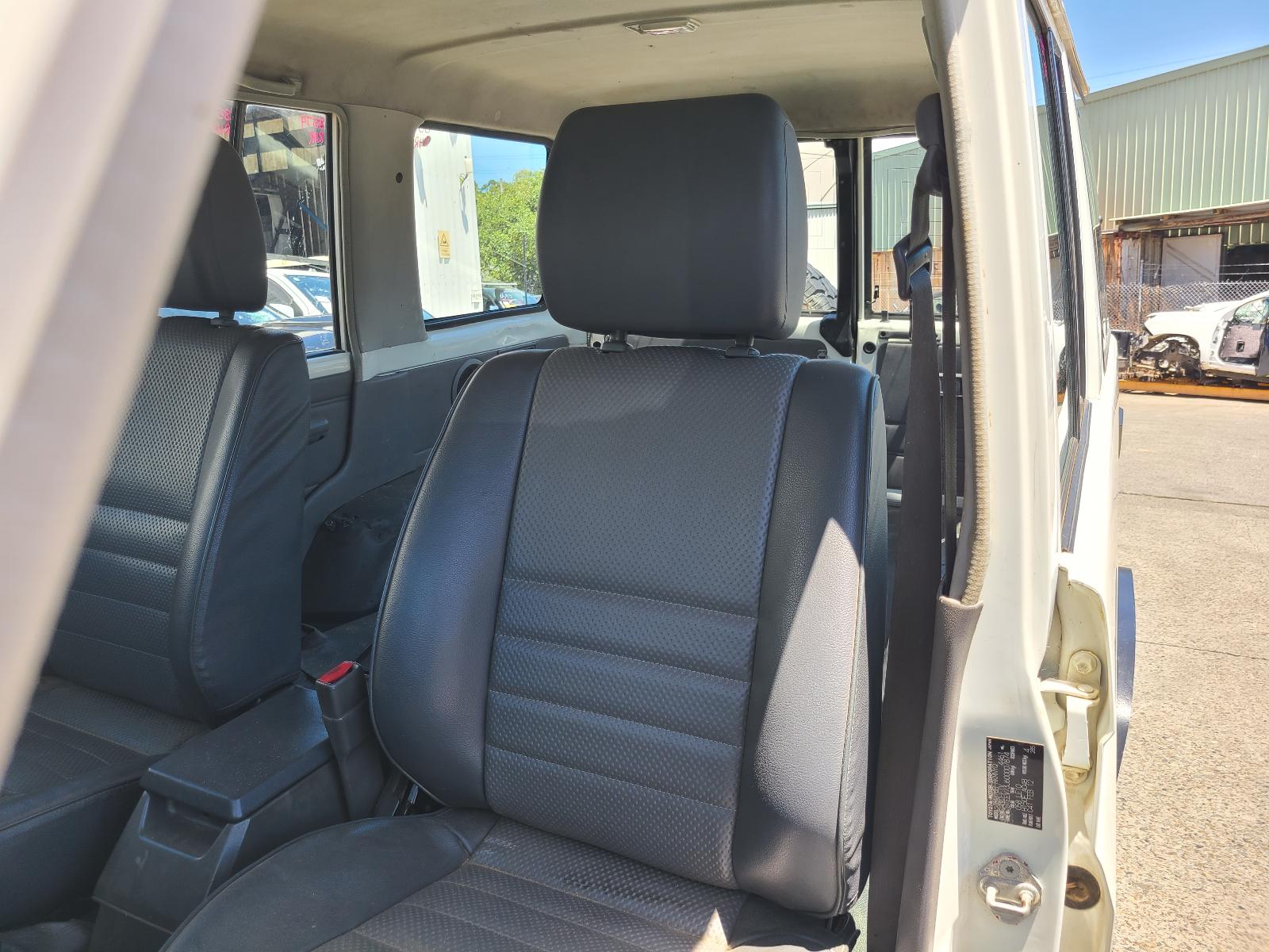 View Toyota Landcruiser 2011 4 Door Station Wagon