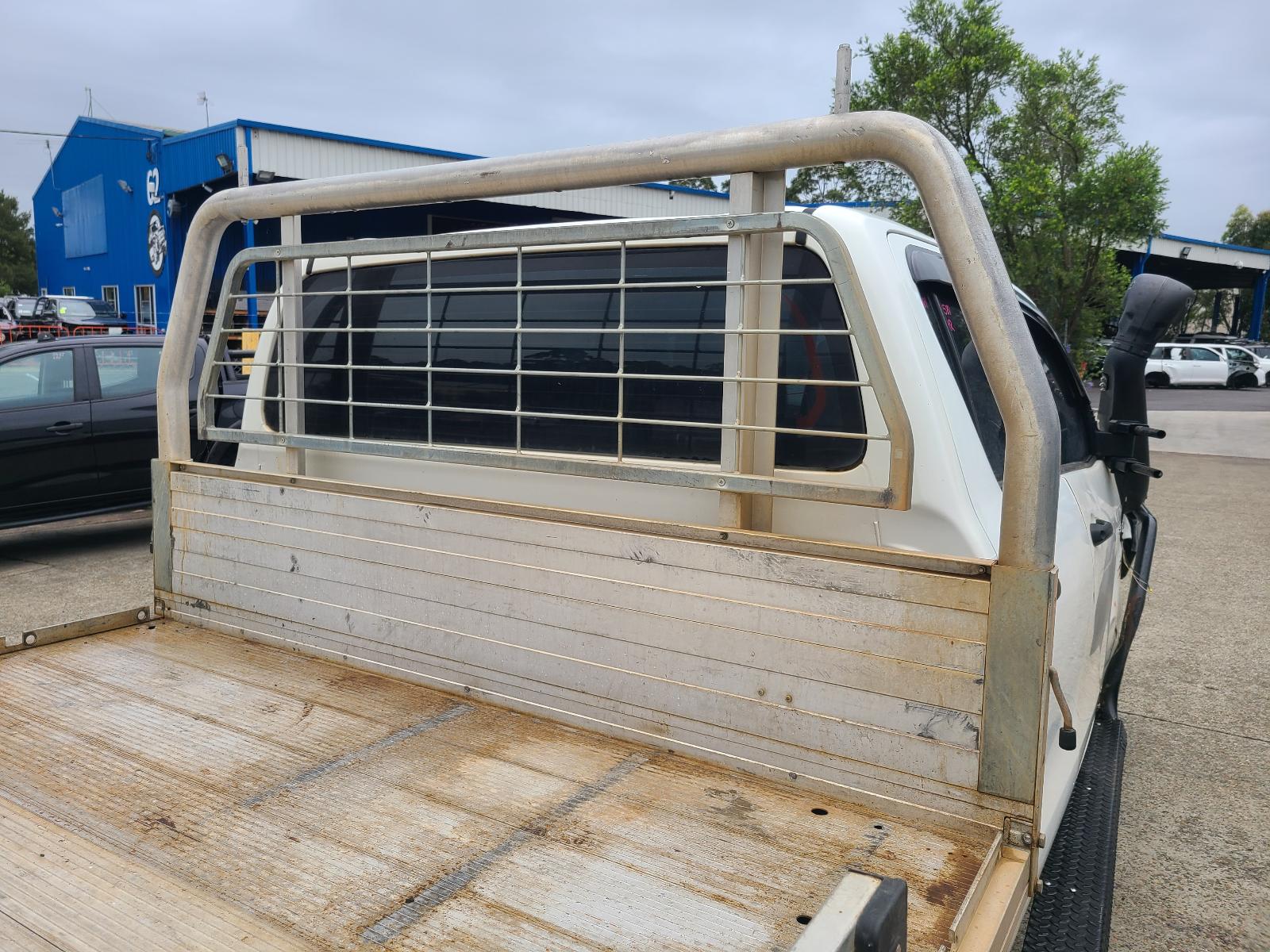 View Auto part Side Step/Skirt Toyota Hilux 2017