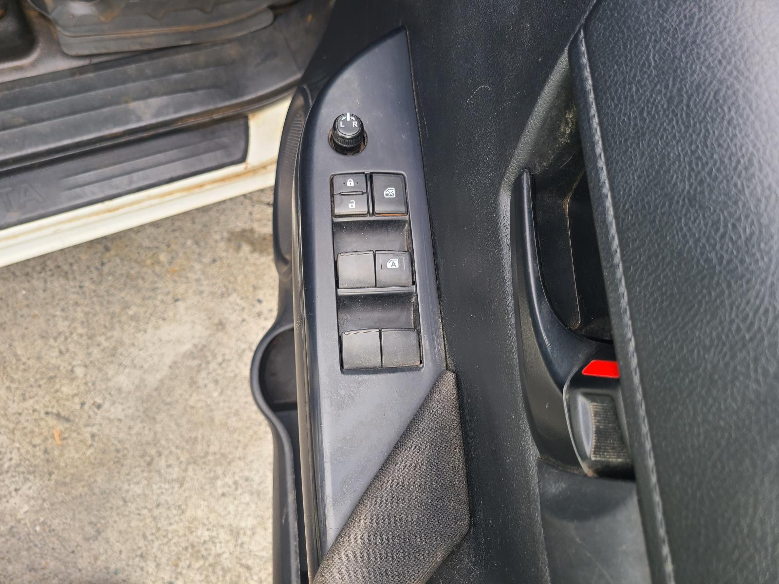 View Toyota Hilux 2018 4 Door Pickup