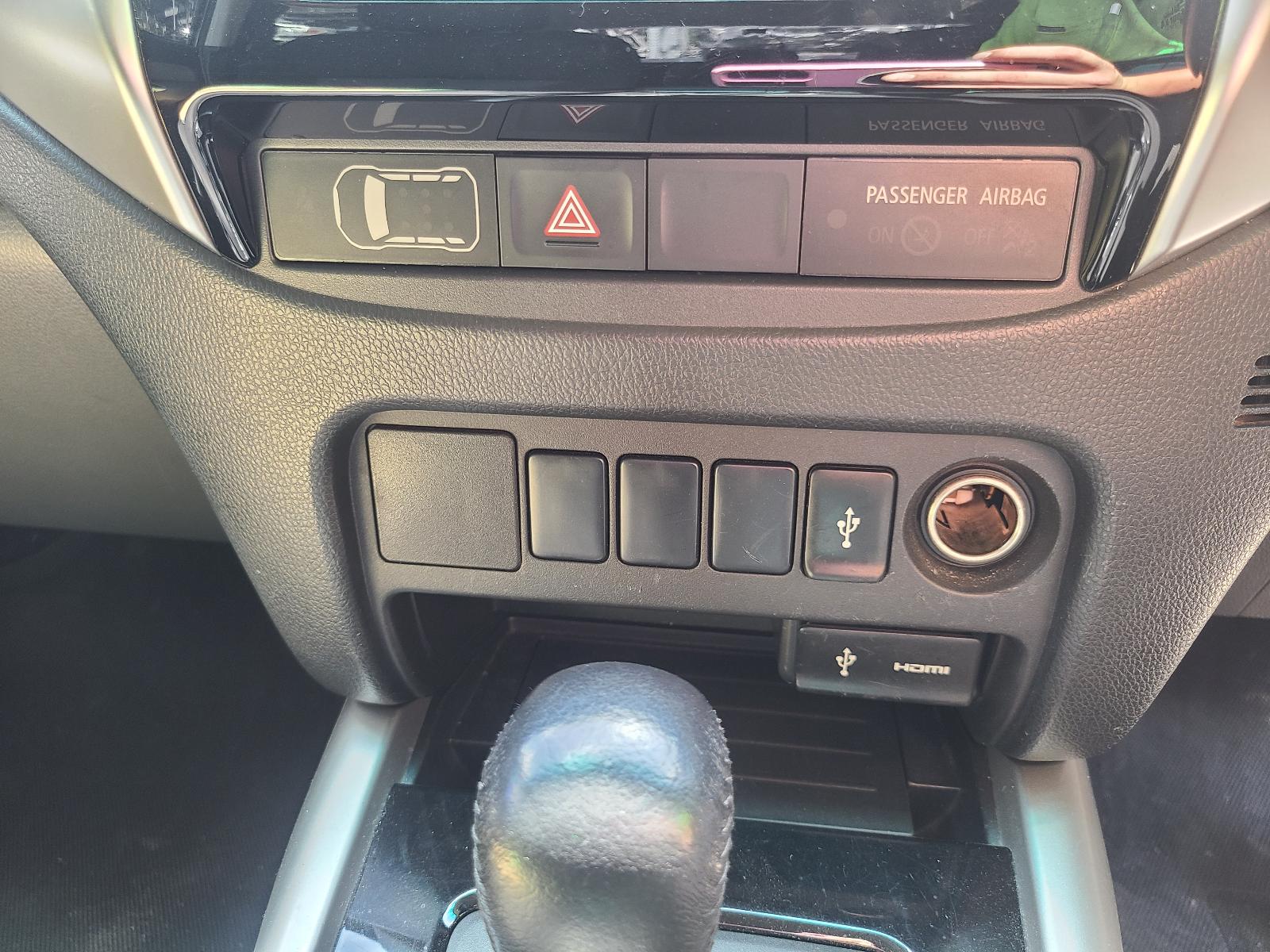View Mitsubishi Triton 2017 4 Door Utility