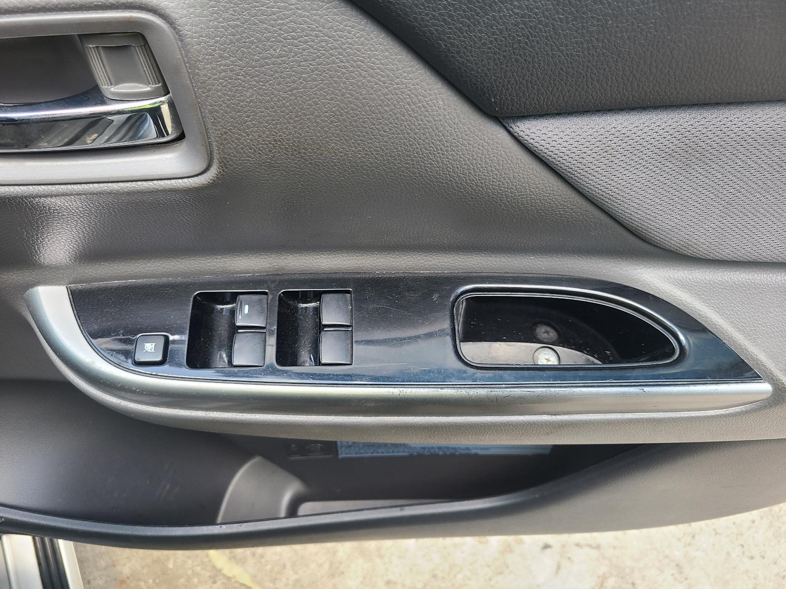 View Mitsubishi Triton 2017 4 Door Utility