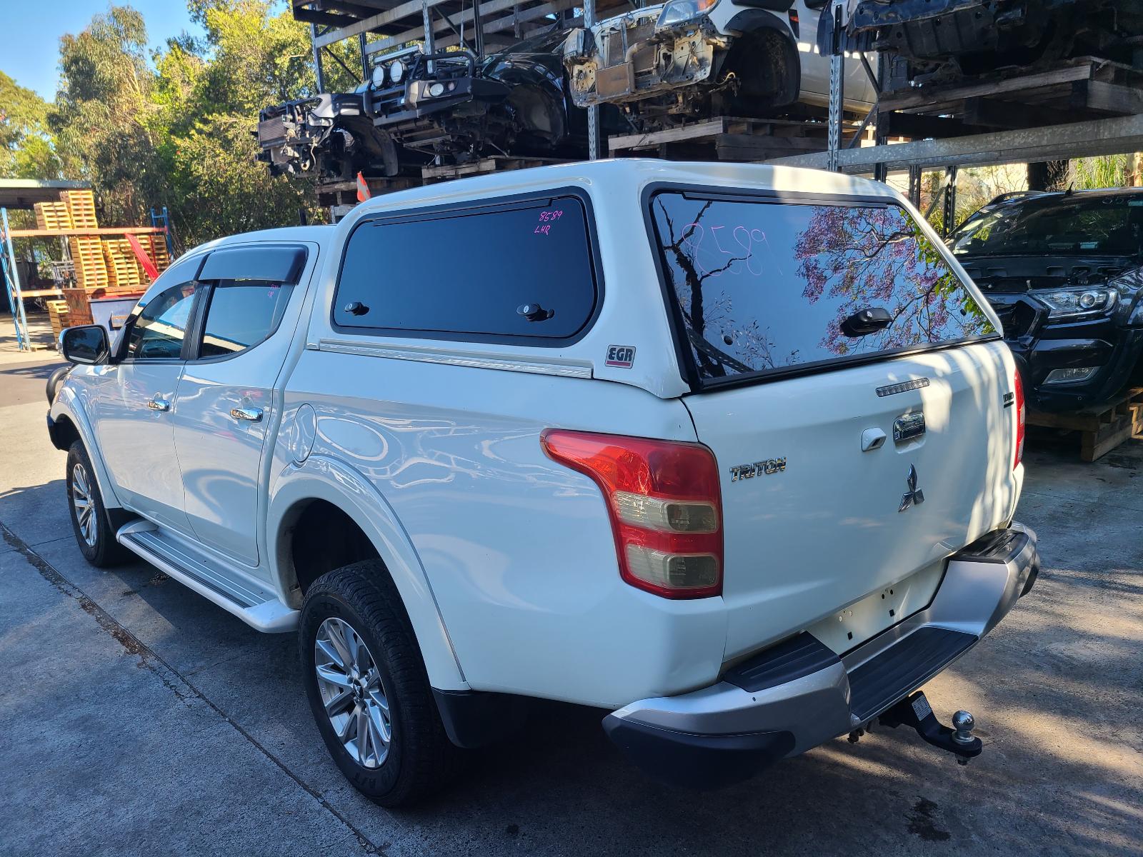 View Auto part Misc Switch/Relay Mitsubishi Triton 2018