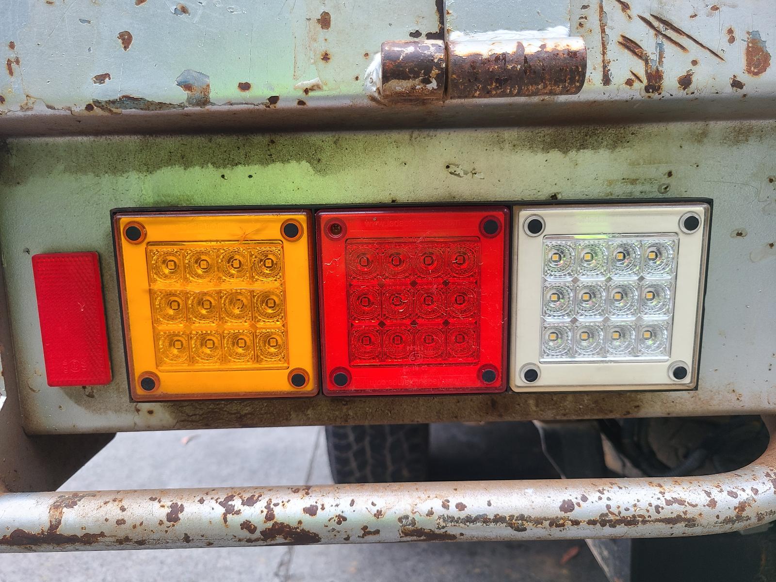 View Isuzu Dmax 2011 4 Door Utility