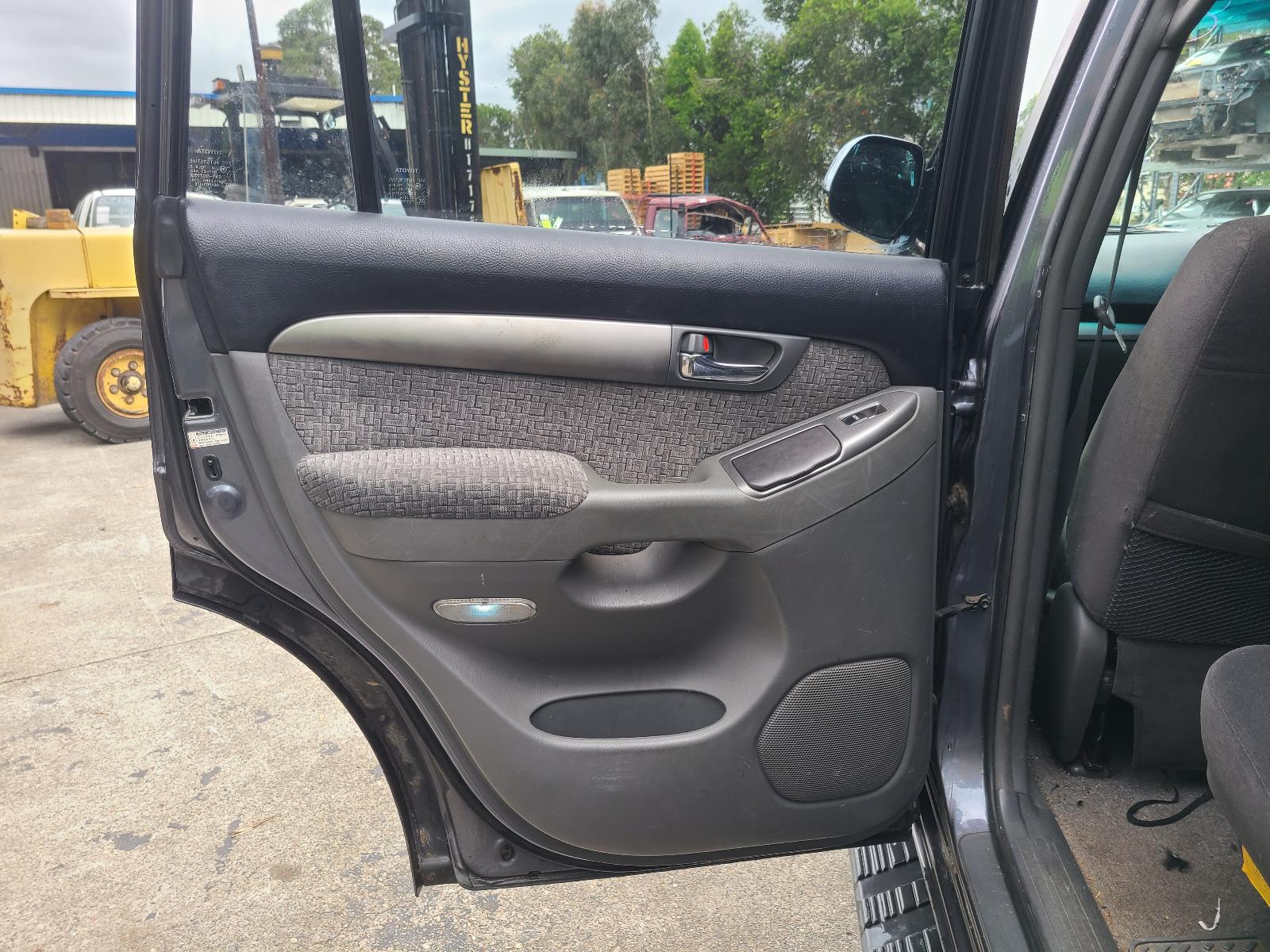 View Toyota Prado 2009 4 Door Station Wagon