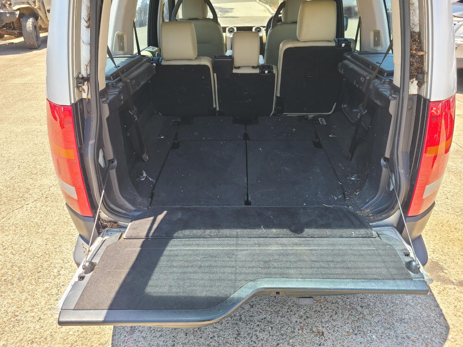 View Land Rover Discovery 2005  