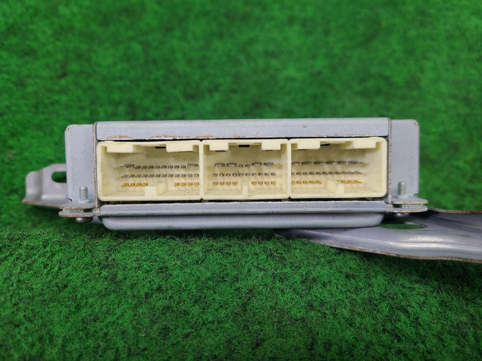 View Auto part Ecu Toyota Hilux 2010