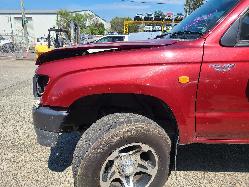 View Toyota Hilux 2001  